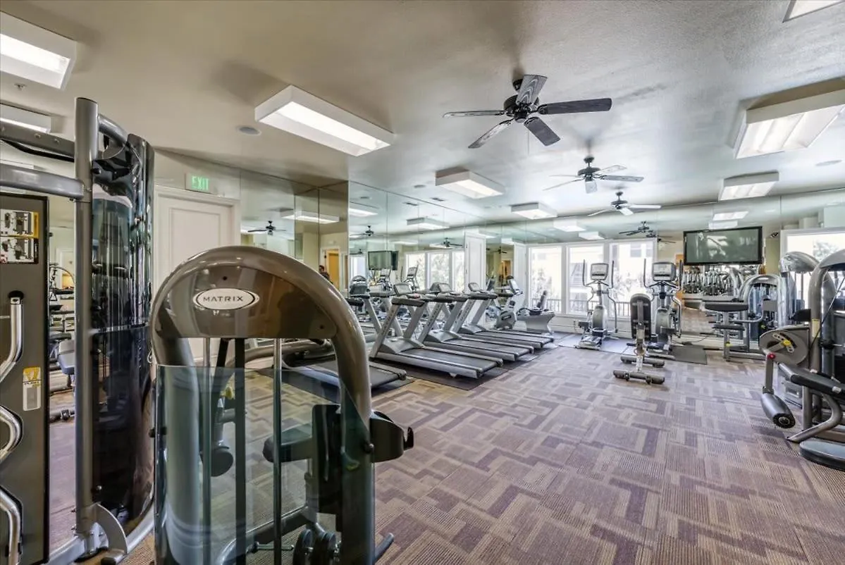 Apartment Relaxing 2-Br Apt With Pool Hot Tub Gym And Basketball Court Access Reno United States