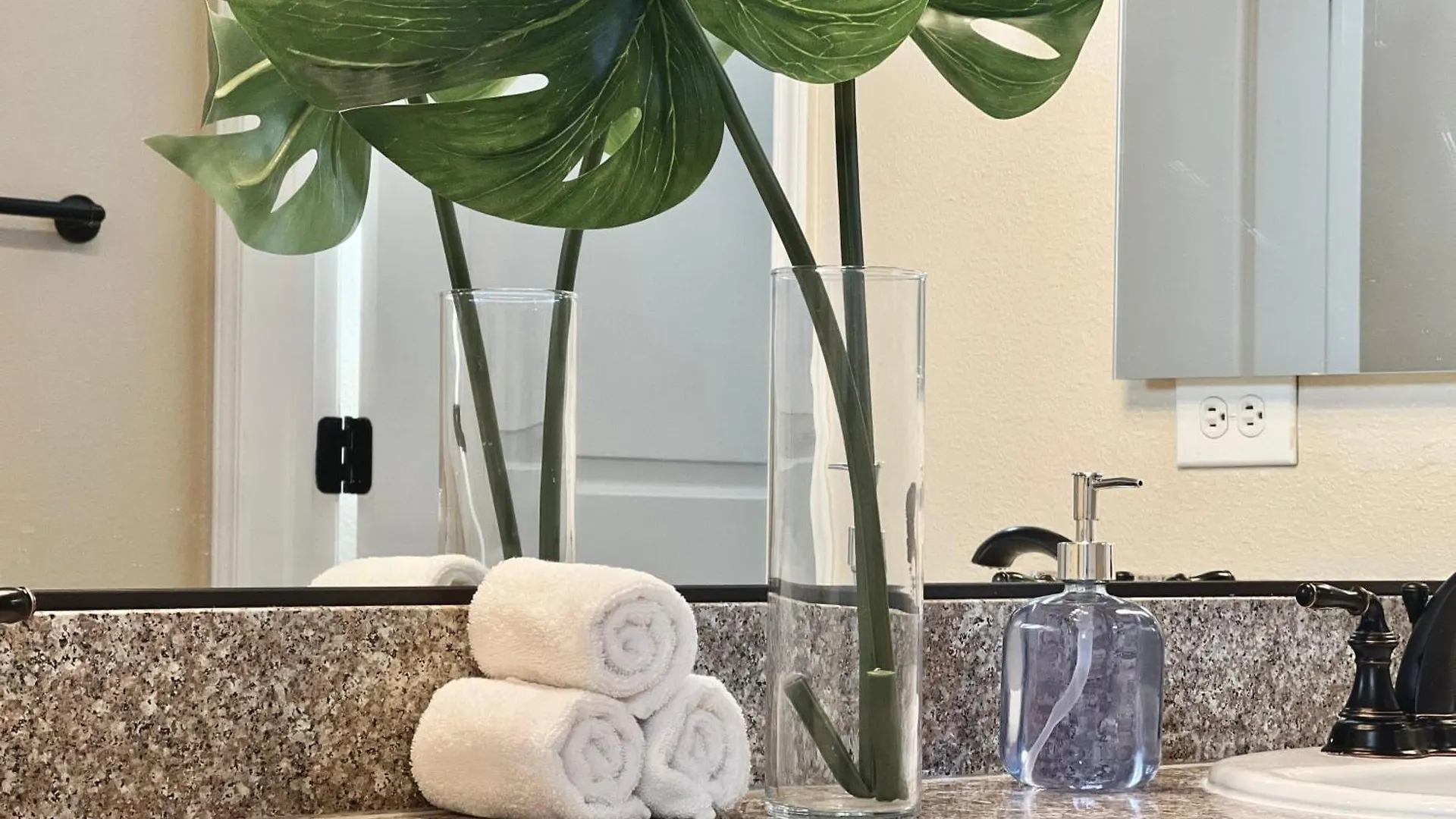 Appartement Relaxing 2-Br Apt With Pool Hot Tub Gym And Basketball Court Access Reno États-Unis