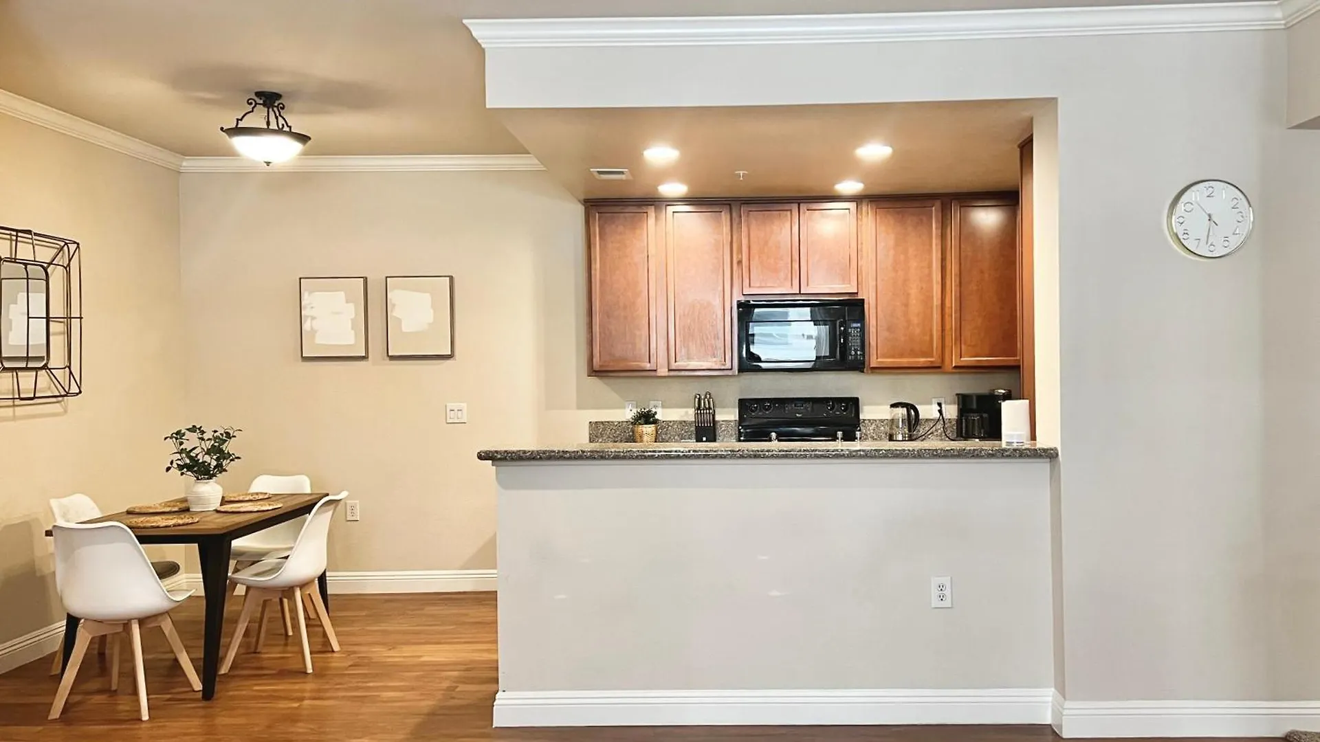 Appartement Relaxing 2-Br Apt With Pool Hot Tub Gym And Basketball Court Access Reno