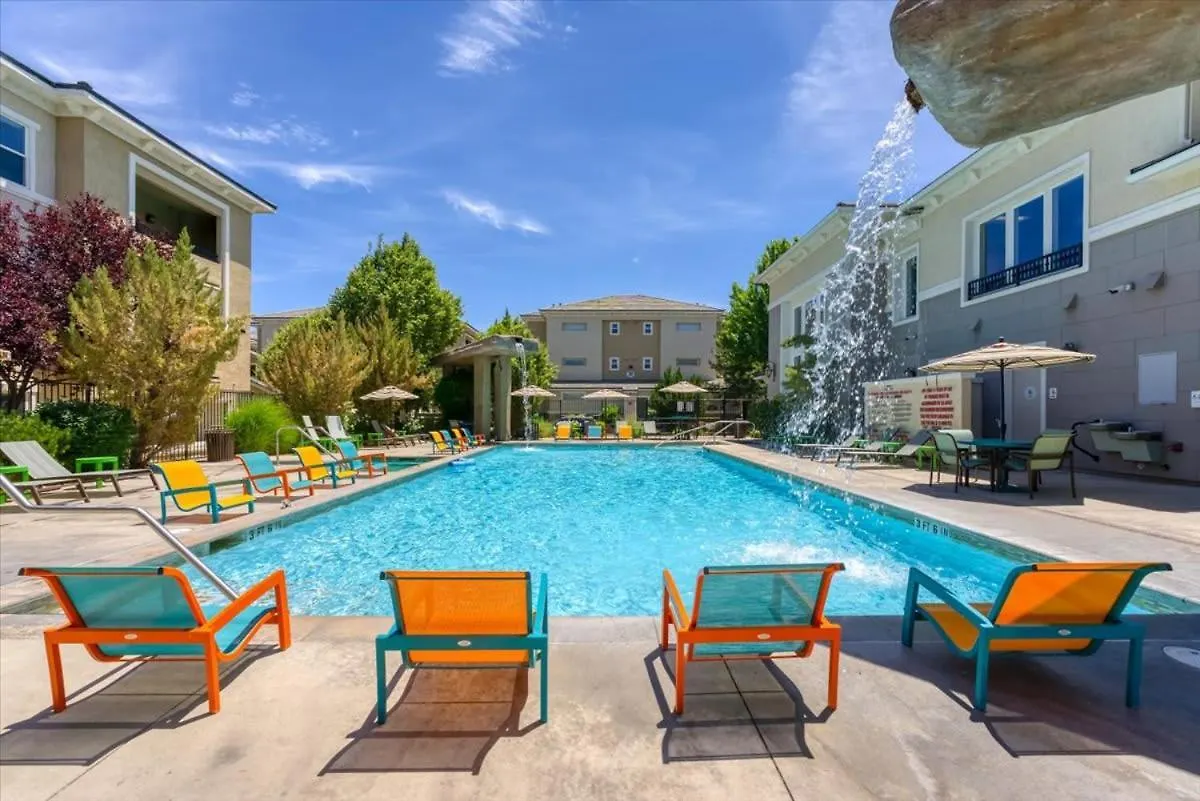 Appartement Relaxing 2-Br Apt With Pool Hot Tub Gym And Basketball Court Access Reno États-Unis